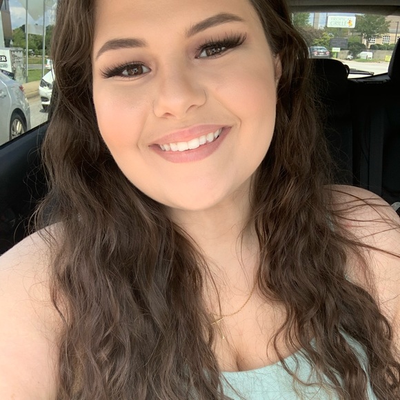 Meet your Posher, Anna - Picture 1 of 1